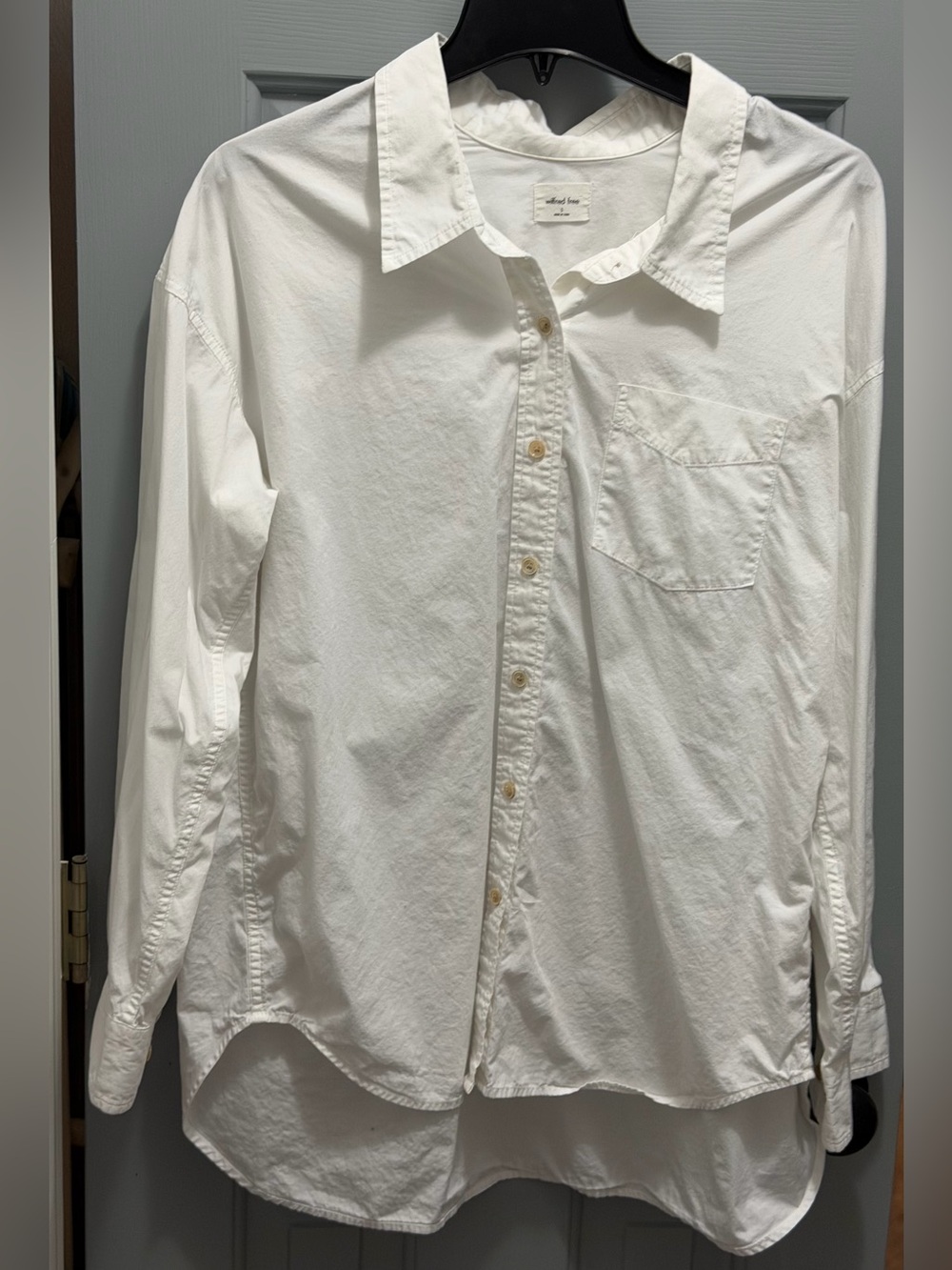 Aritzia Wilfred Free 100% Organic Cotton Boyfriend Shirt Button Down Small White